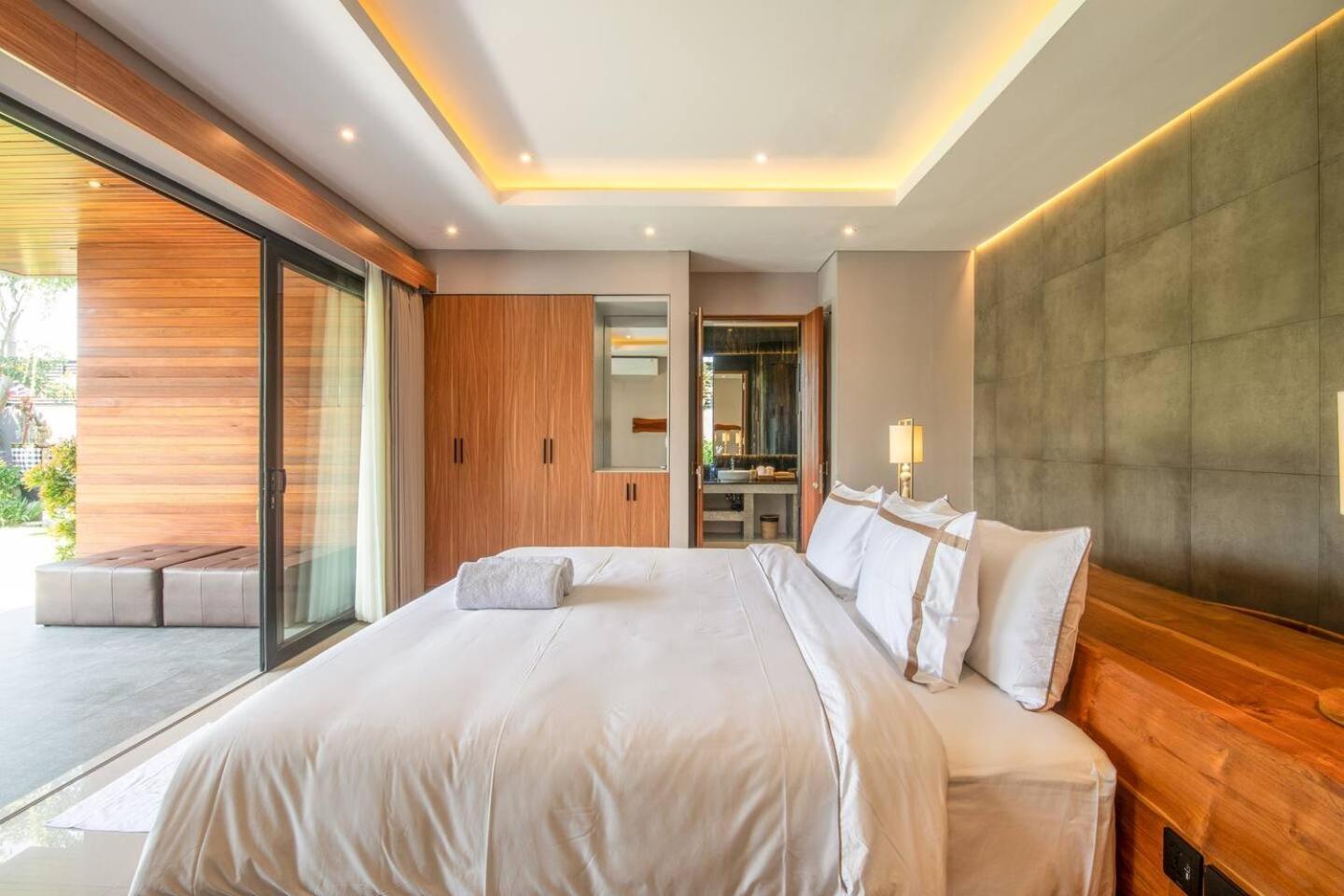 Exquisite 5br Premier Luxury In * Seminyak (Bali)