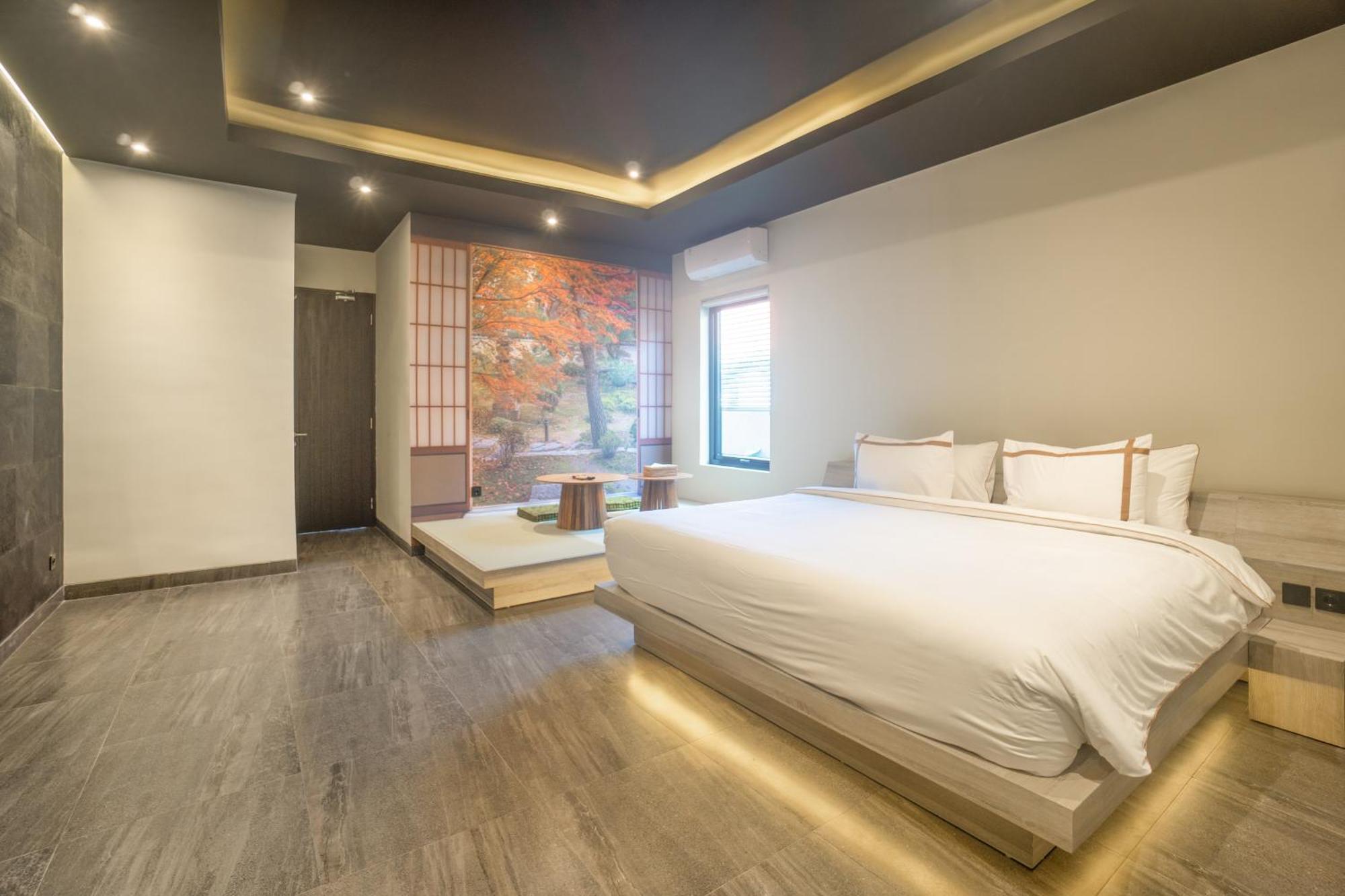Exquisite 5br Premier Luxury In